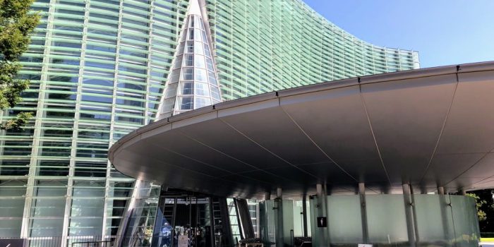 国立新美術館