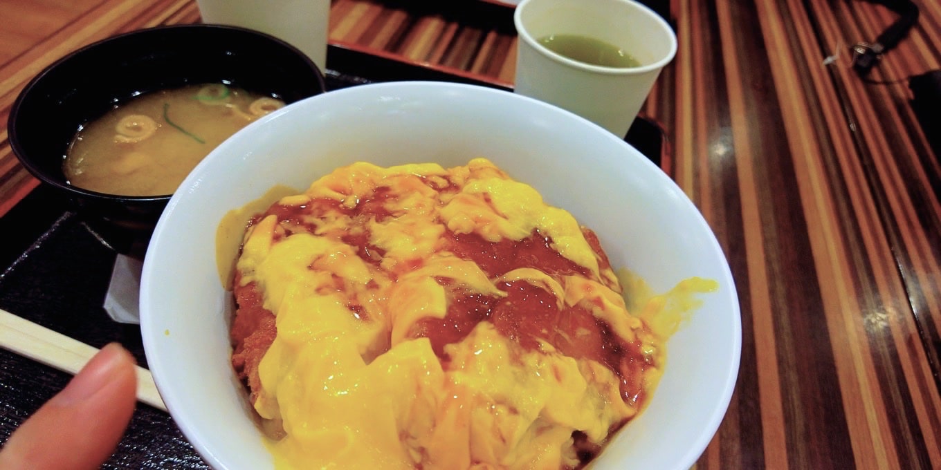 土山SA